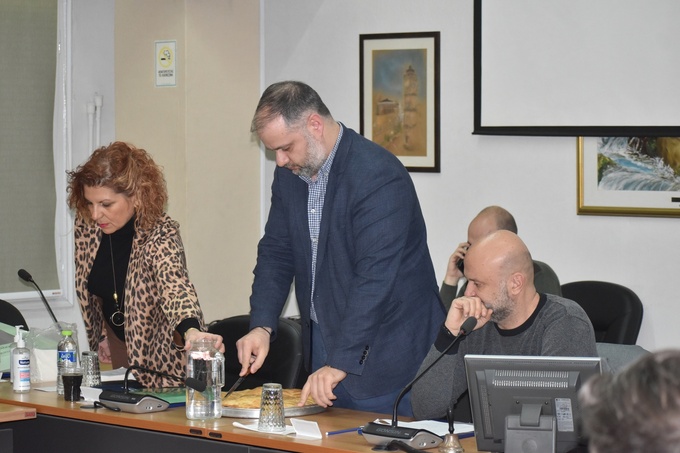 Φωτογραφία Η κοπή βασιλόπιτας του Δημοτικού Συμβουλίου Νάουσας